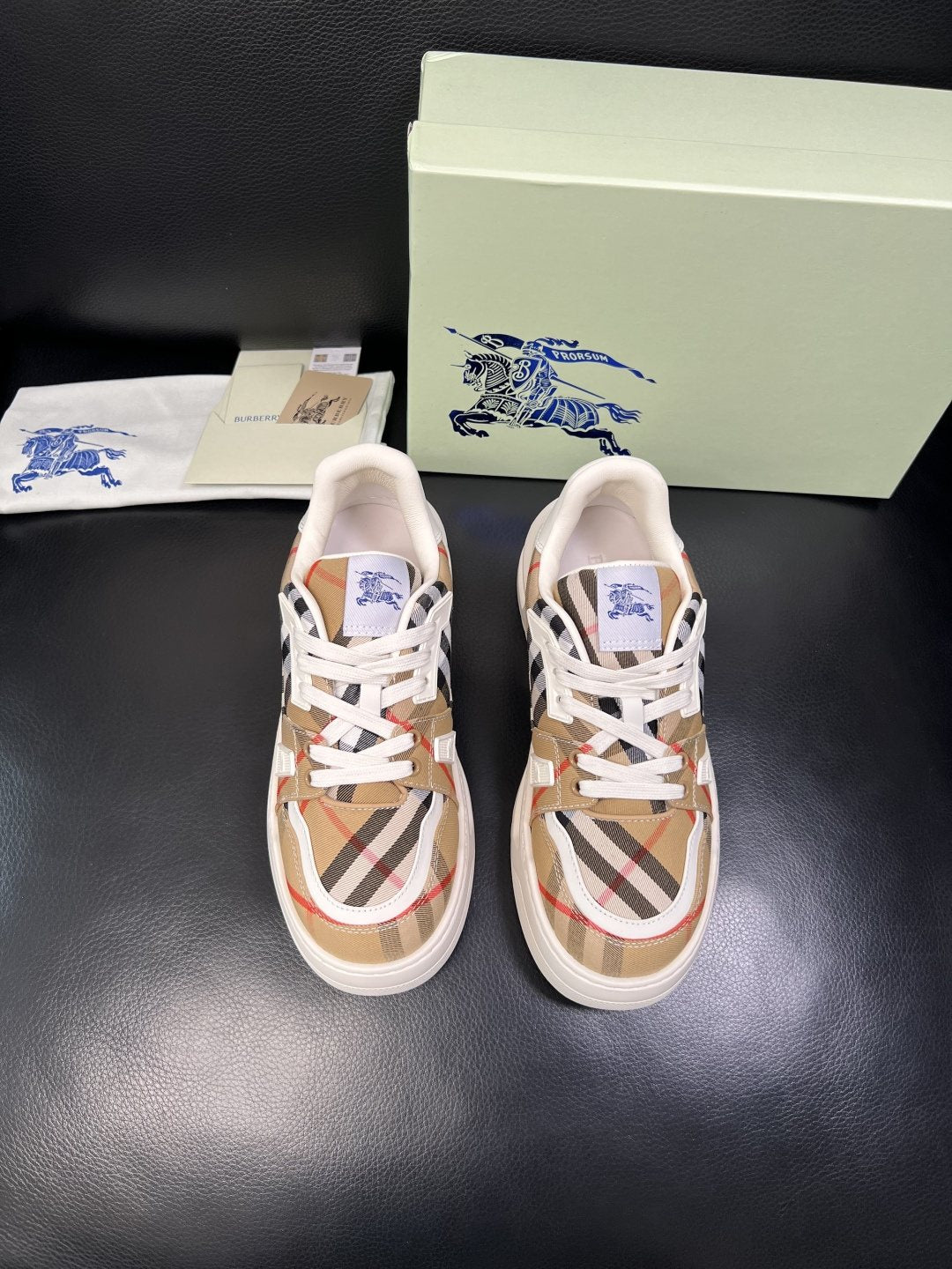Burberry Black Beige Plaid Low-Top Sneakers